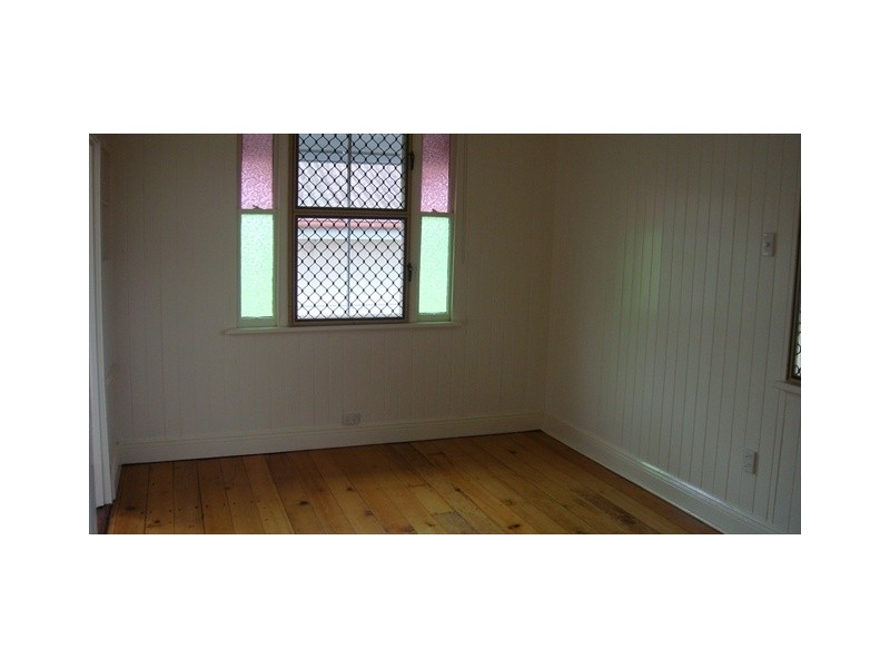 2  Oxleigh Cres, Nambour QLD 4560