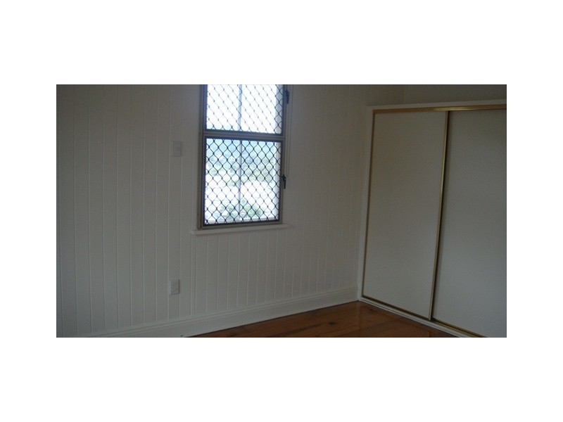 2  Oxleigh Cres, Nambour QLD 4560