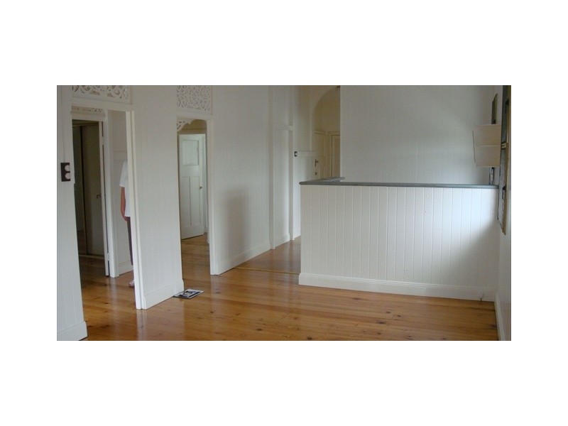 2  Oxleigh Cres, Nambour QLD 4560