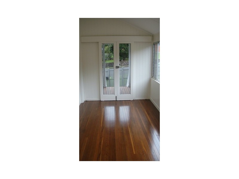 2  Oxleigh Cres, Nambour QLD 4560