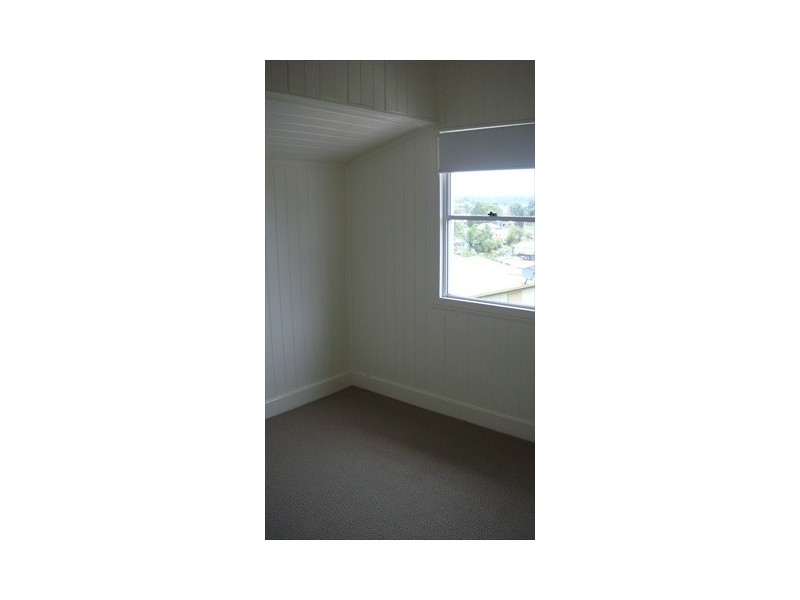 2  Oxleigh Cres, Nambour QLD 4560