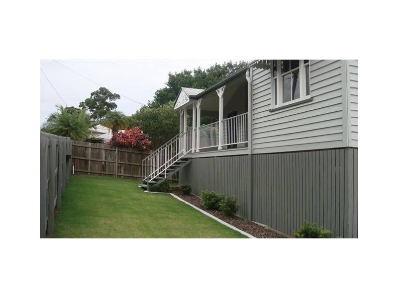 2  Oxleigh Cres, Nambour QLD 4560