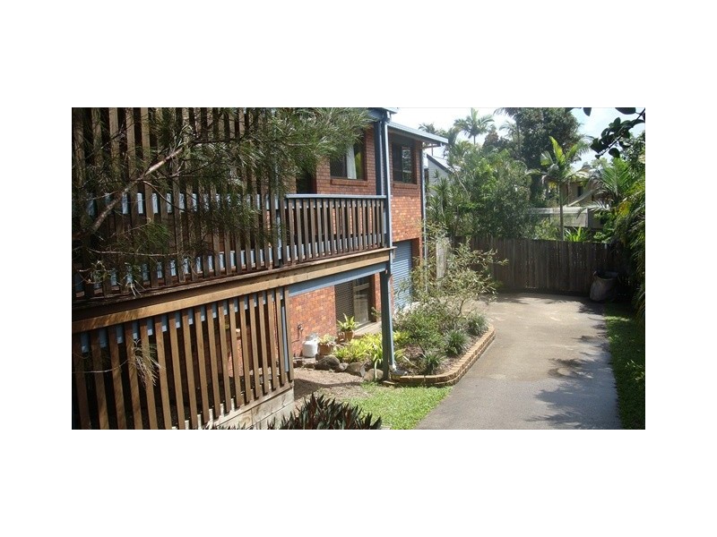 5 Chiltern Court, Nambour QLD 4560