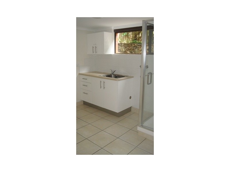 5 Chiltern Court, Nambour QLD 4560