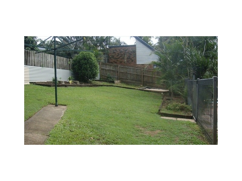5 Chiltern Court, Nambour QLD 4560