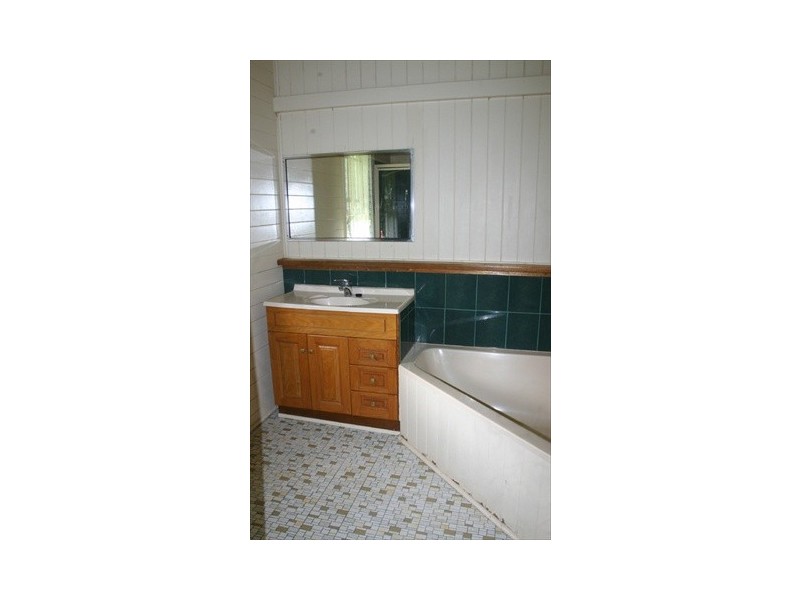 140 Browns Creek Rd, Yandina QLD 4561