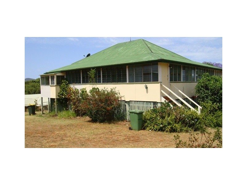 16 CARTER, Nambour QLD 4560