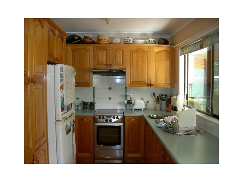 20 Maple Ave, Mapleton QLD 4560