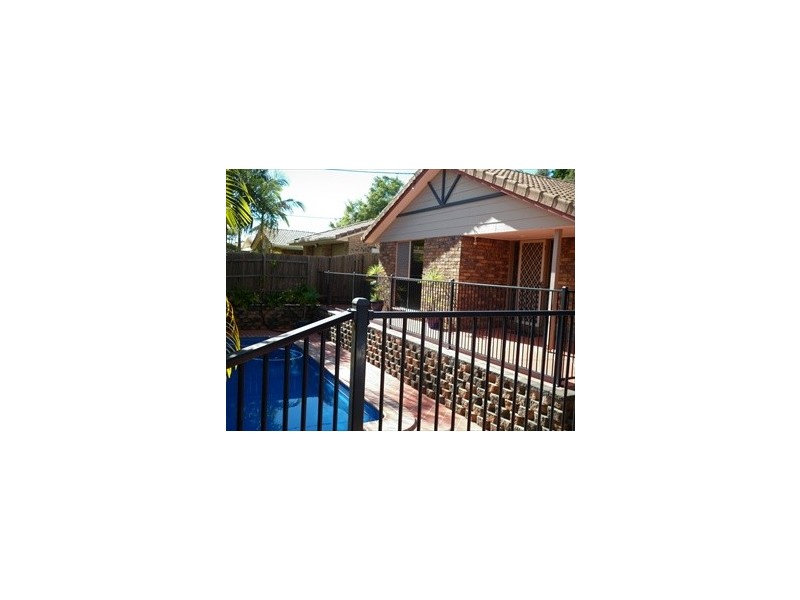 9 Mountain Breeze, Coes Creek QLD 4560