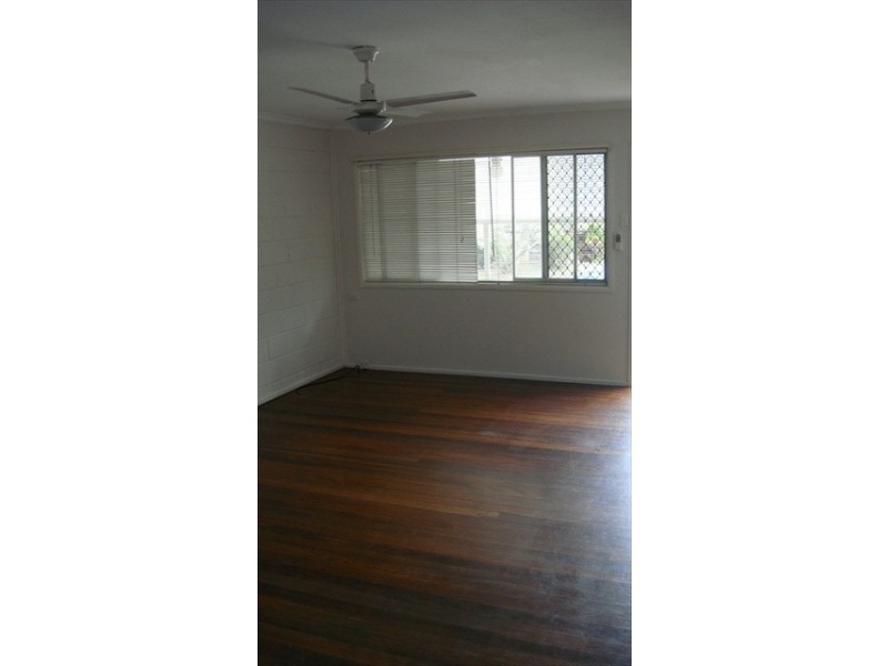 2/74 Carter Rd, Nambour QLD 4560