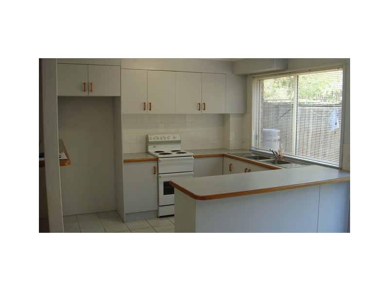 2/1 Hemdan Court, Nambour QLD 4560