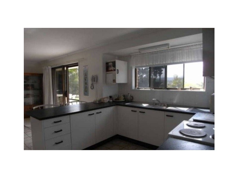 8 Hollygreen  Cres, Palmwoods QLD 4555