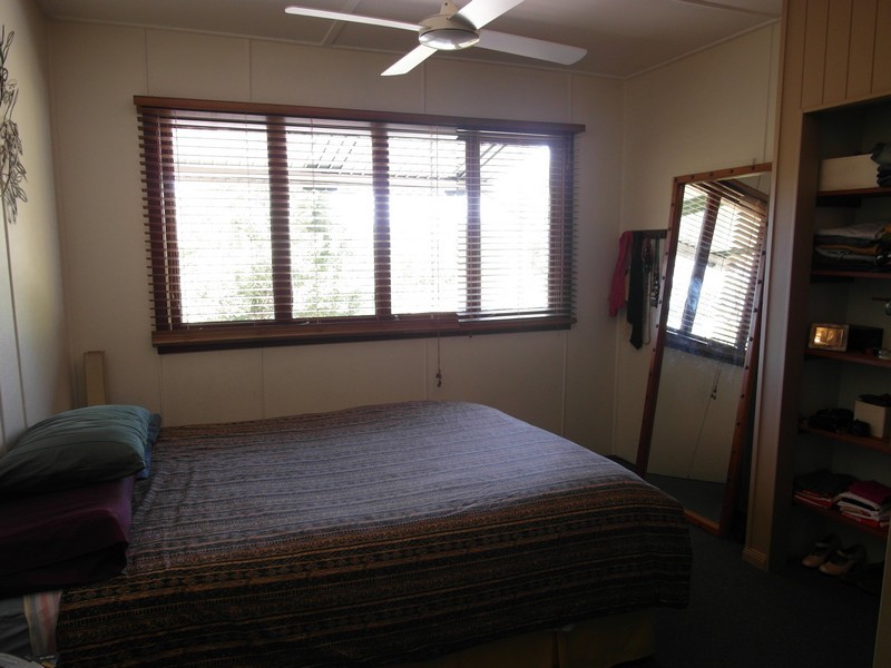 64 Coes Creek Rd, Coes Creek QLD 4560