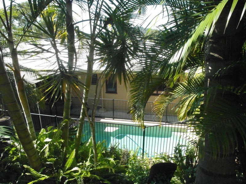 64 Coes Creek Rd, Coes Creek QLD 4560