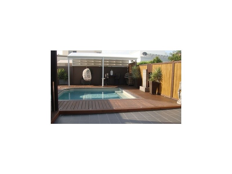 2 Solomon Court, Kawana Island QLD 4575