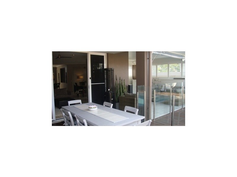 2 Solomon Court, Kawana Island QLD 4575