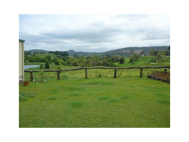 3 Yvonne Street, Nambour QLD 4560