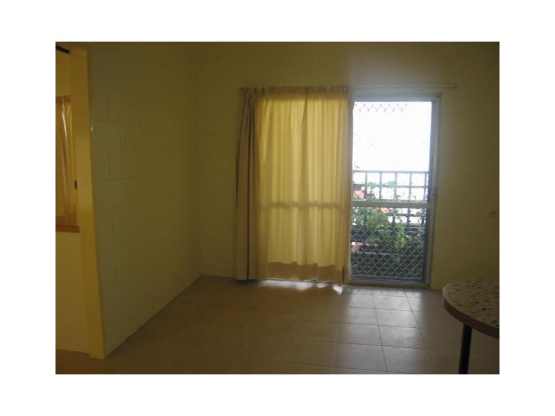 2/29 Hocking St, Nambour QLD 4560