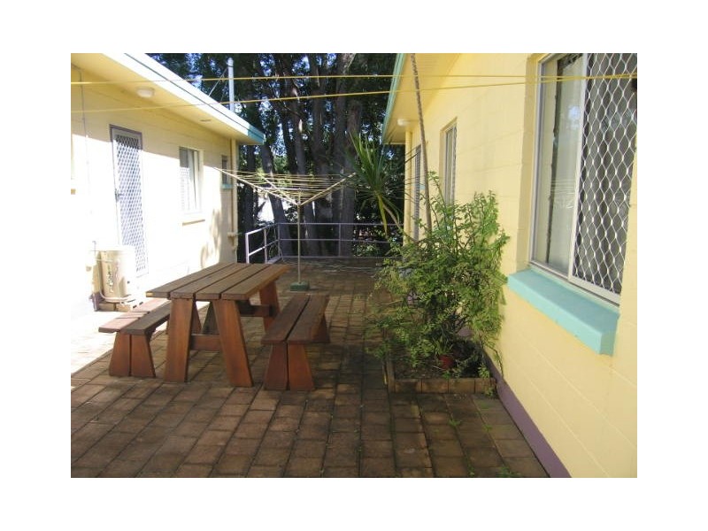2/29 Hocking St, Nambour QLD 4560