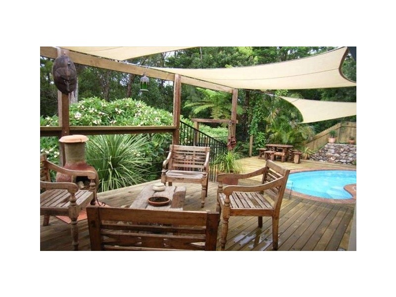 19 Spring Myrtle Ave, Nambour QLD 4560