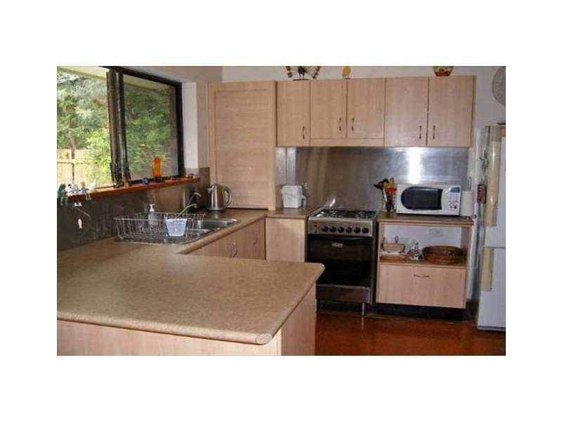 19 Spring Myrtle Ave, Nambour QLD 4560