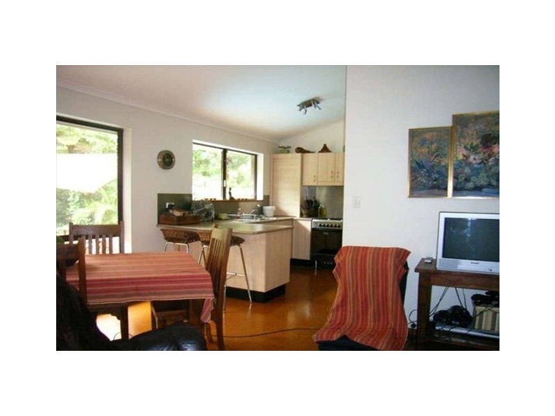 19 Spring Myrtle Ave, Nambour QLD 4560
