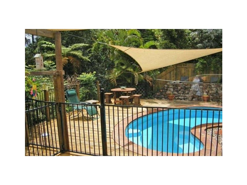 19 Spring Myrtle Ave, Nambour QLD 4560