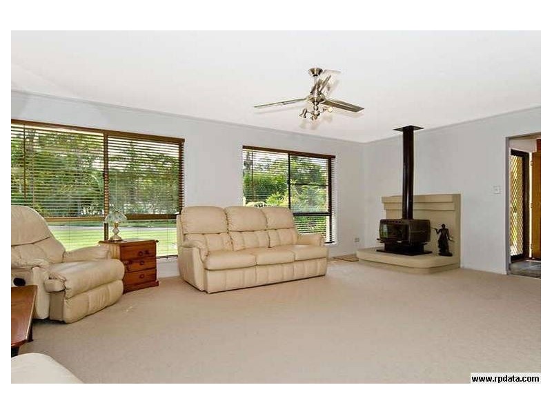 Rosemount QLD 4560
