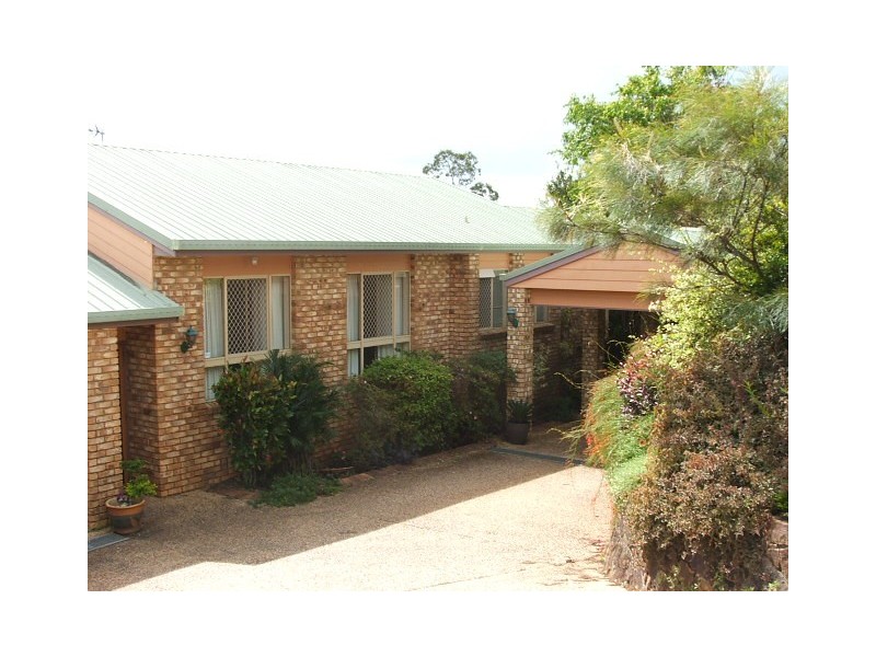 11 Canmaroo Ave, Nambour QLD 4560