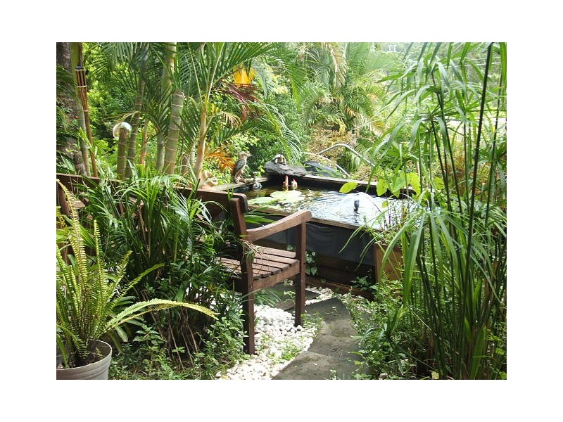 11 Canmaroo Ave, Nambour QLD 4560