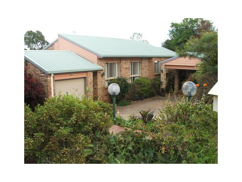 11 Canmaroo Ave, Nambour QLD 4560