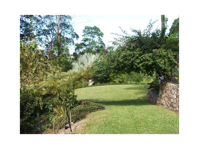 7 Nora Court, Burnside QLD 4560