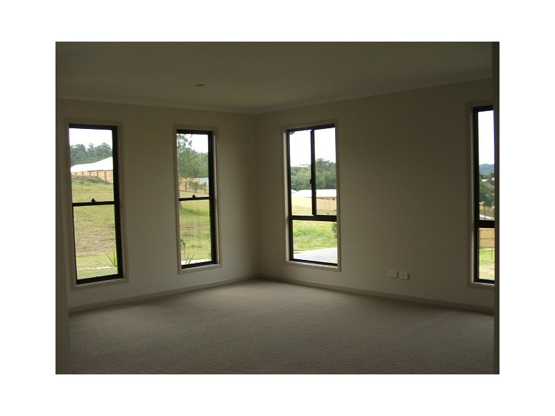 59 Robertson Drv, Burnside QLD 4560
