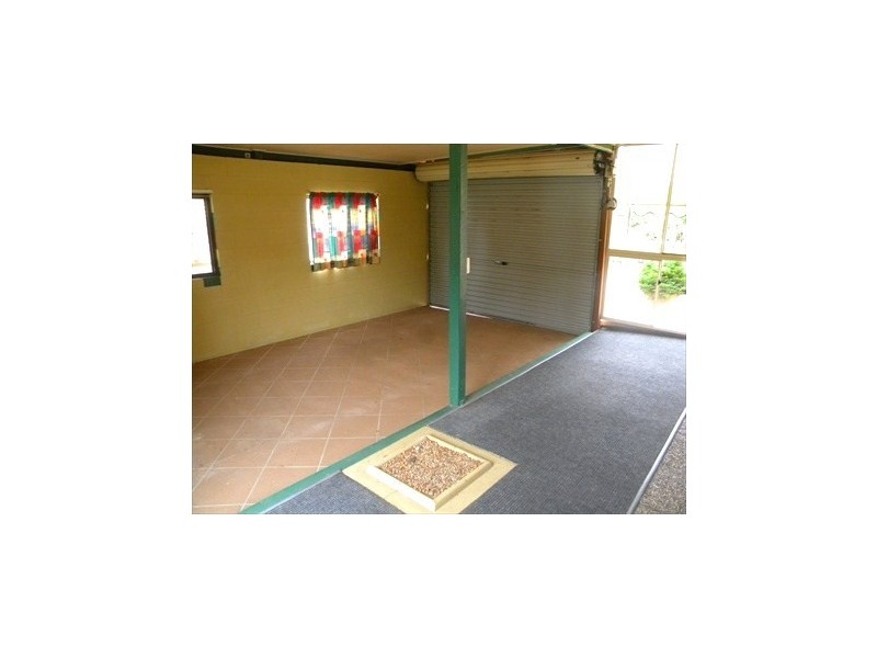 36 Blaxland Rd, Nambour QLD 4560