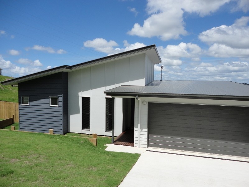 7 Henebury Road Nth, Nambour QLD 4560