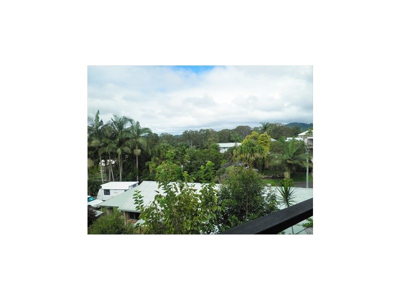 10 Swallow St, Nambour QLD 4560