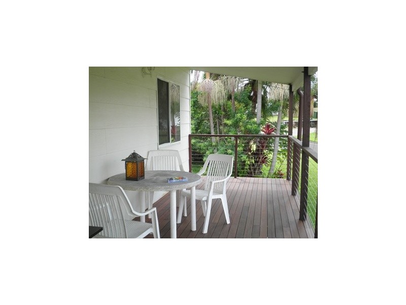 10 Swallow St, Nambour QLD 4560