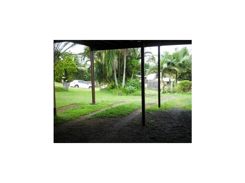 10 Swallow St, Nambour QLD 4560