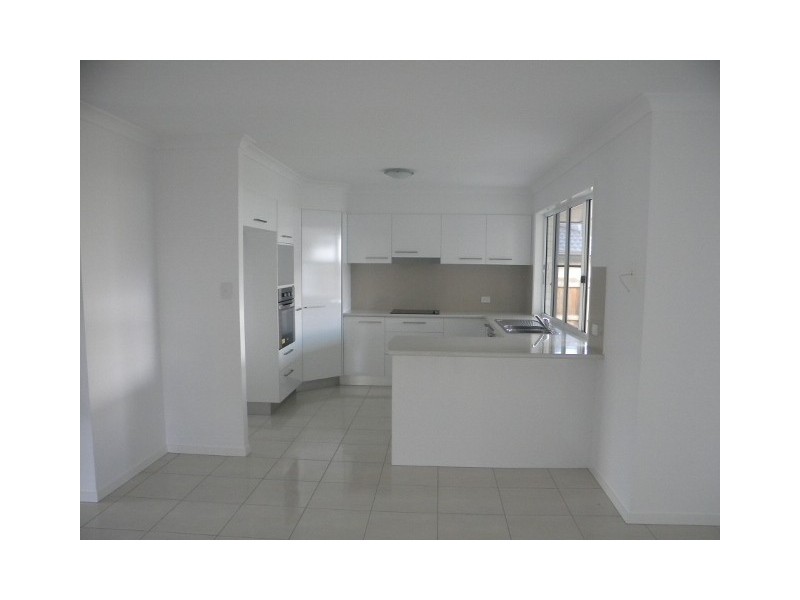 4 Old Davey Ct, Coes Creek QLD 4560