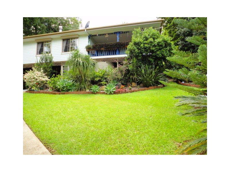 32 Westview Cr, Nambour QLD 4560