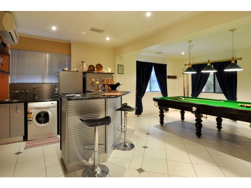16 Bailey Street, Nambour QLD 4560