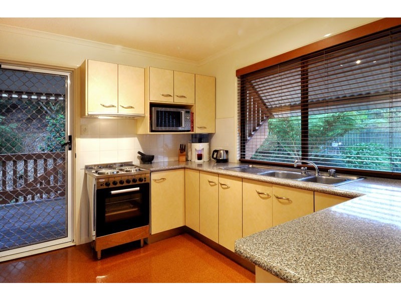 16 Bailey Street, Nambour QLD 4560