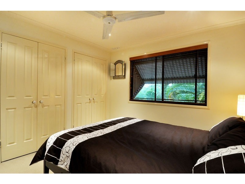 16 Bailey Street, Nambour QLD 4560