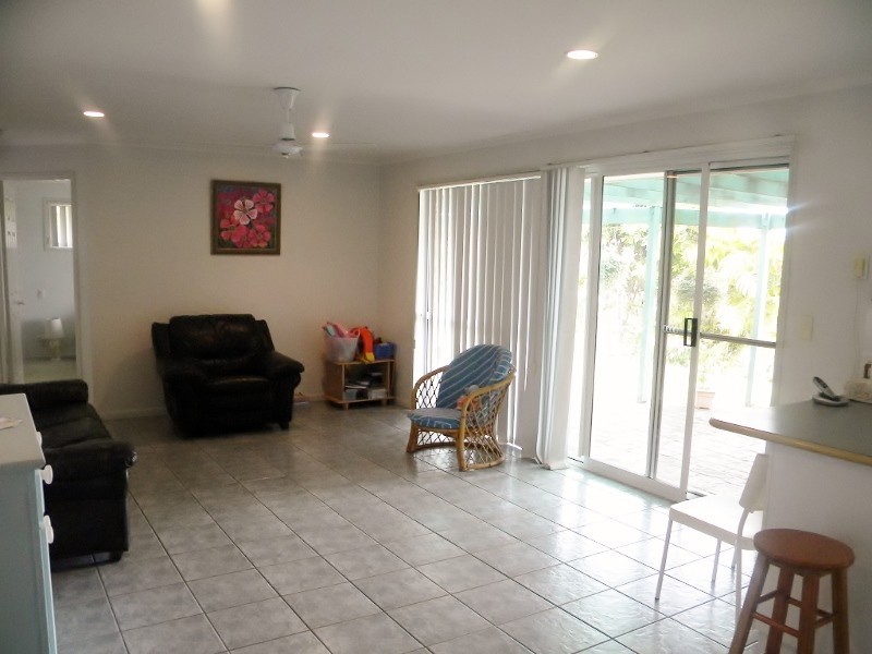 9  DOLPHIN DRIVE, Nambour QLD 4560