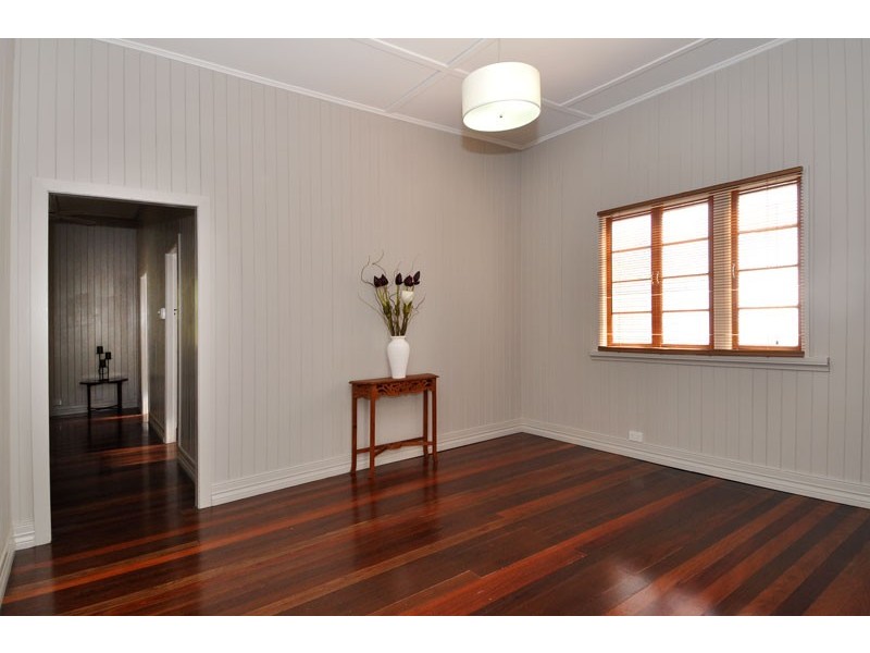 16 Lamington Terrace, Nambour QLD 4560