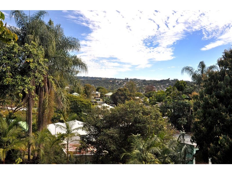 16 Lamington Terrace, Nambour QLD 4560