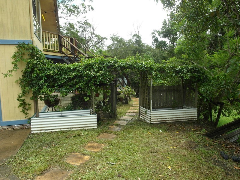 10  Harvey Court, Nambour QLD 4560