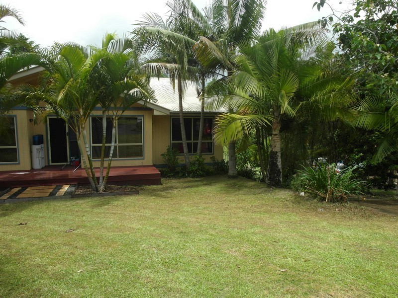 10  Harvey Court, Nambour QLD 4560