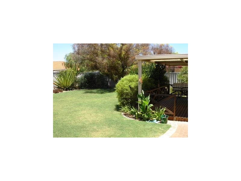 6 Orkney Mews, Waikiki WA 6169