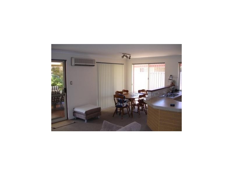 6 Orkney Mews, Waikiki WA 6169